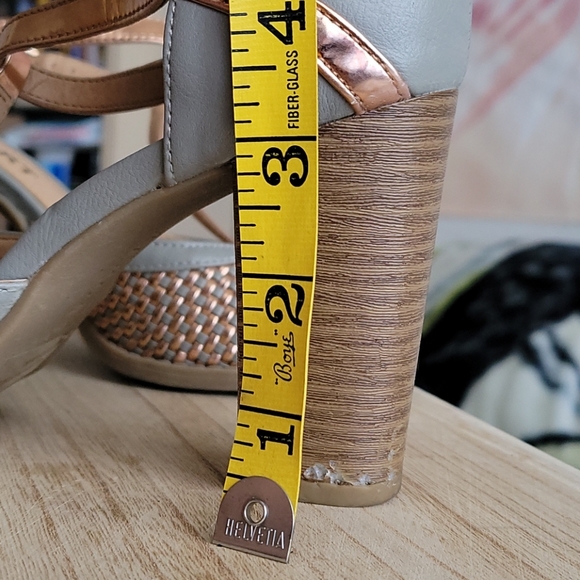 Report Open-Toed T-Strap Sandals - Picture 7 of 7